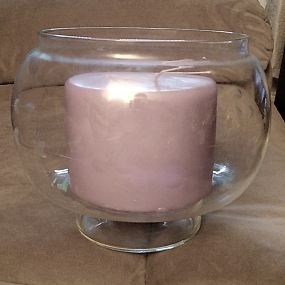 Vintage LG candle w/candle
